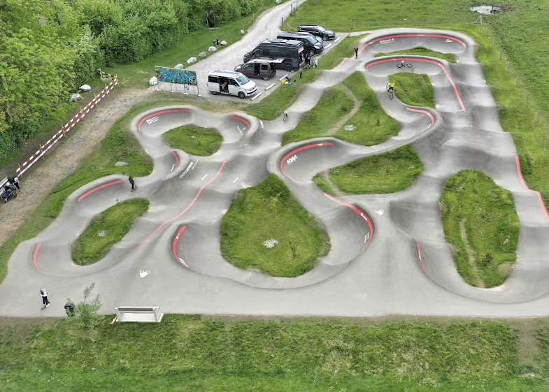 Thierachern pumptrack